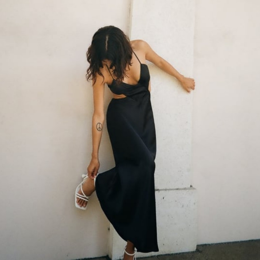 Zara black maxi dress with cut outs - Picture 9 of 15